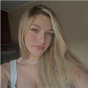 diplomata in scienze umane offre lezione di inglese, italiano, storia e materie umanistiche